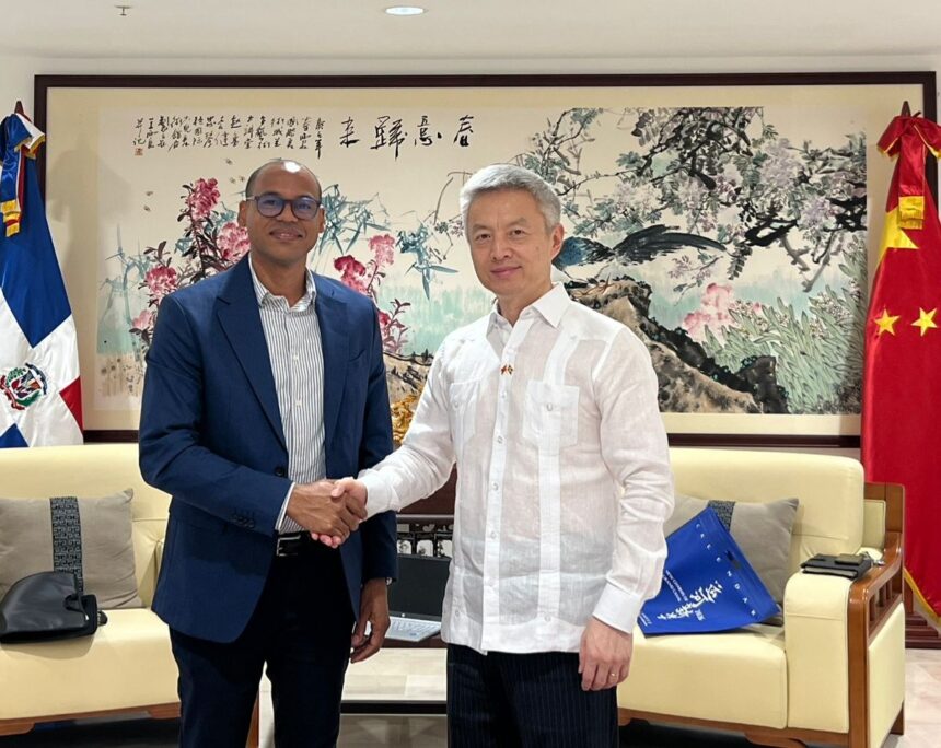 FEDOBAD y China refuerzan cooperación para el bádminton dominicano