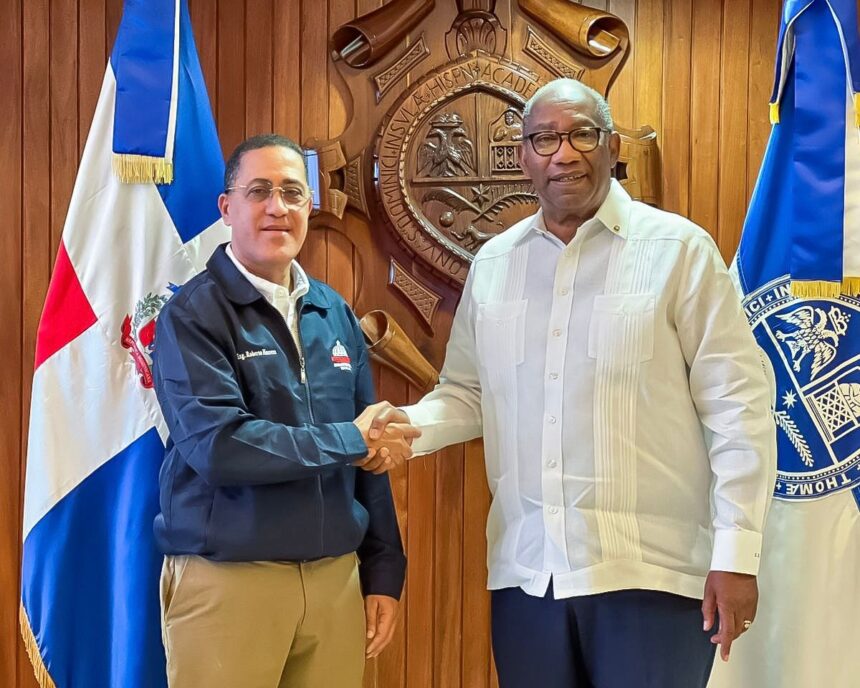 DIE y UASD firman acuerdo de pasantías para ingenieros en RD