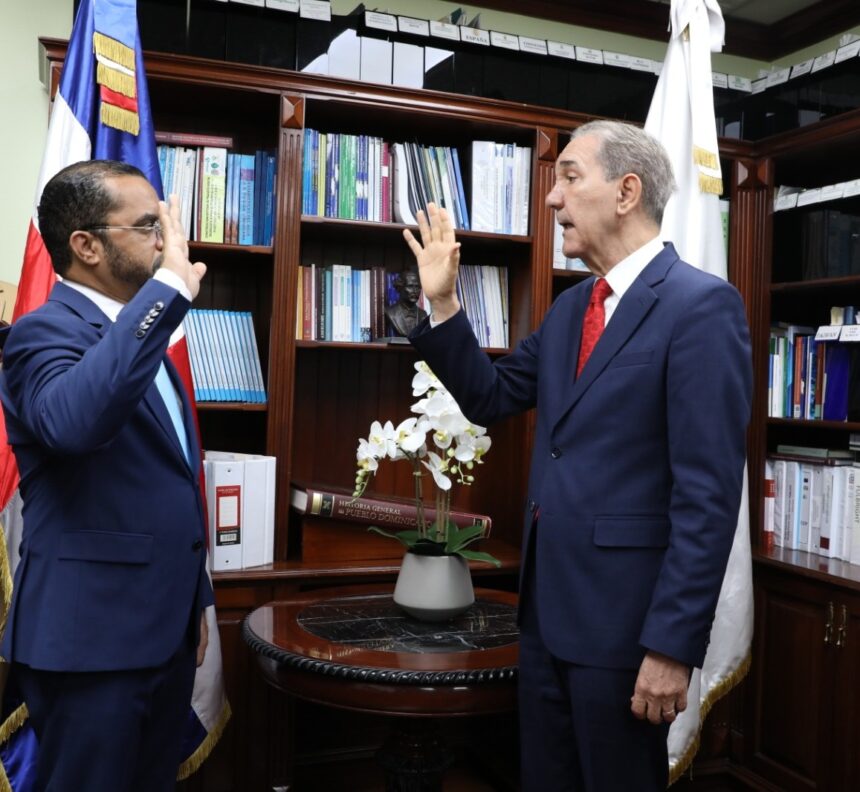 Jimmy Rosario Bernald asume rectoría del ITLA con planes de expansión