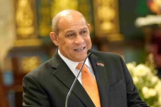 Abinader nombra a Santos Badía en MESCyT y a Espinosa contralor