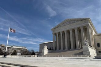 Supremo de EE.UU. restringe protección a derechos electorales
