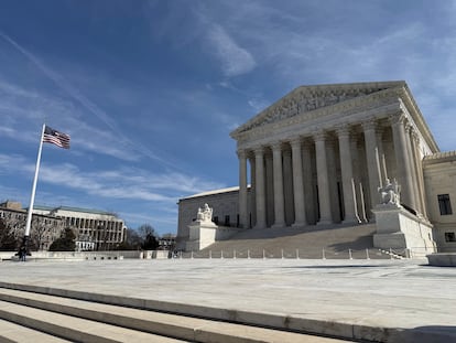 Supremo de EE.UU. restringe protección a derechos electorales