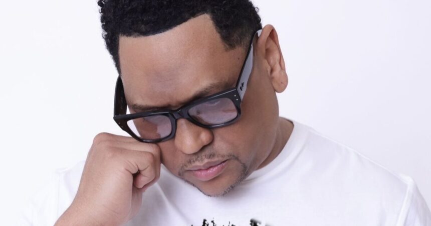 Kalimete triunfa con “De otro planeta 2026” en listas globales