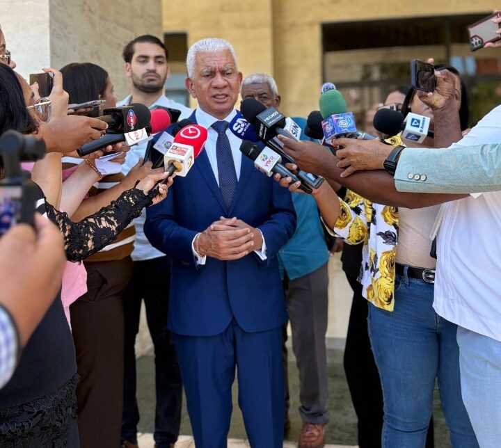 Ricardo de los Santos respalda emergencia y transparencia del Gobierno