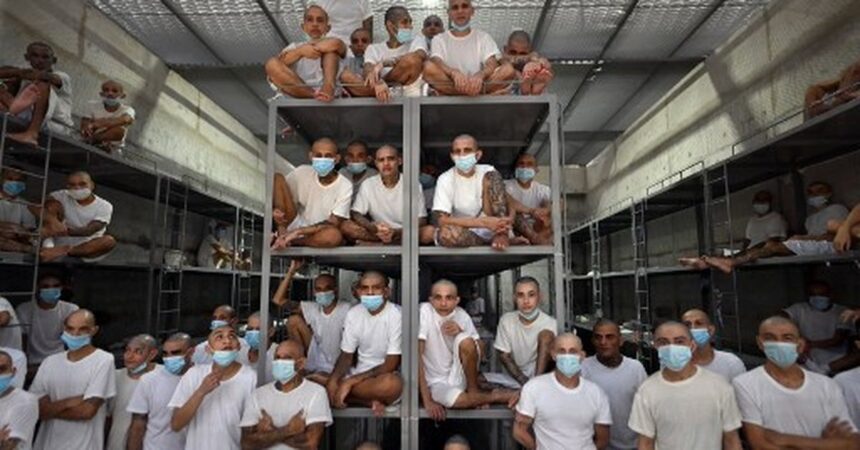 Juicio histórico a 220 miembros de la MS-13 en El Salvador