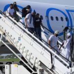 Oposición exige transparencia en acuerdo de deportados con EE UU