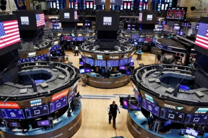 Wall Street cae por tensión EE.UU.-Irán y alza del petróleo
