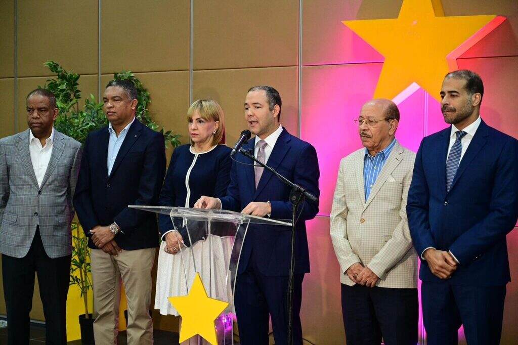 PLD crece en encuesta Gallup y analiza fortalecer su unidad