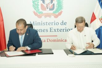 República Dominicana y Trinidad y Tobago firman acuerdo aéreo