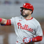 Kyle Schwarber sigue fuera de Filis por enfermedad