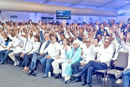 Abinader anuncia renovación del PRM y elección interna el 2 de agosto