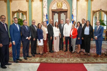 Abinader crea Comité de Salud Mental Penitenciaria y anuncia centros