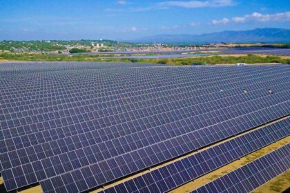 Haití elimina aranceles a paneles solares y baterías en 2026