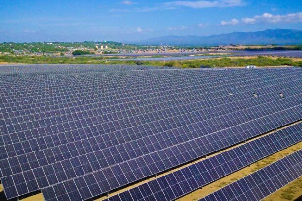 Haití elimina aranceles a paneles solares y baterías en 2026