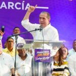 Javier García, precandidato del PLD, inicia gira política en EE UU