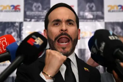 Abelardo de la Espriella lidera primera vuelta presidencial en Colombia