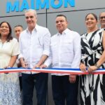 Abinader inaugura hospital renovado y ampliado en Maimón