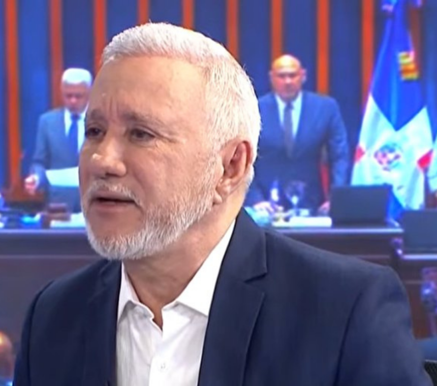 Antonio Taveras deja el PRM y asume independencia en el Congreso