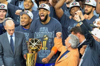 Karl-Anthony Towns dona a proyectos sociales en República Dominicana