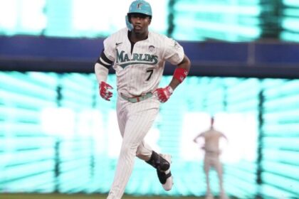Marlins, Cerveceros y Azulejos triunfan en jornada de la MLB