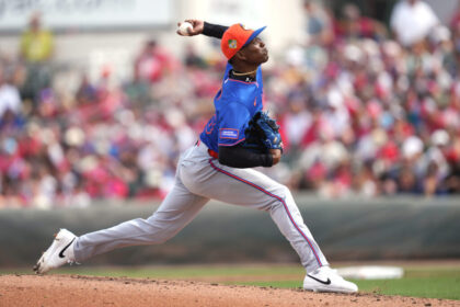 Mets incluyen a Jefry Yan en roster de 40 y lo envían a Triple-A